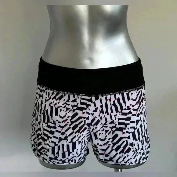 FREE 💟Women’s MPG Active  Lined Shorts - Picture 6 of 16